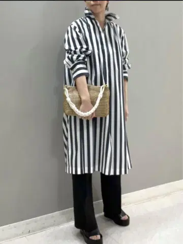 DES PRES 코튼 스트레치 포플린 하이넥 원피스