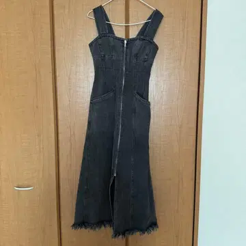 SNIDEL 데님 블랙 잔스카