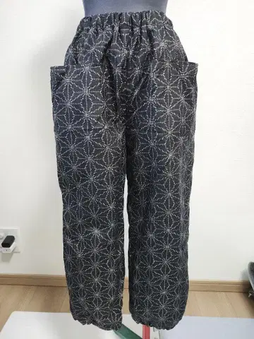 얇은 명주 기모노에서 몸빼 바지