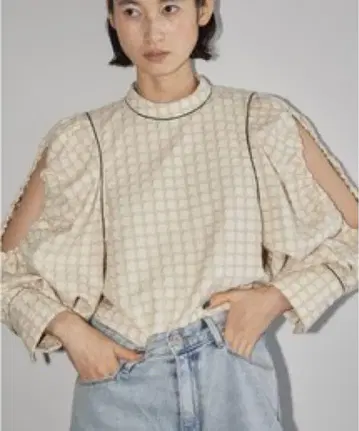 TODAYFUL 오픈 숄더 자카드 블라우스