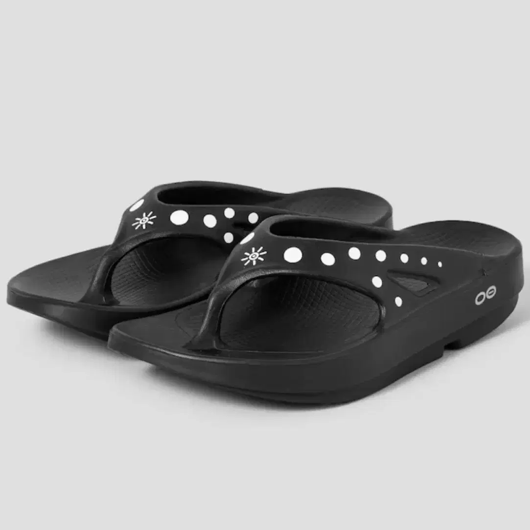 Shop OOFOS on Bunjang Global Site.