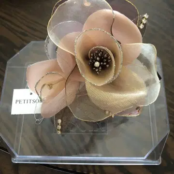 도쿄 소와르 쁘띠 소와르 코사지