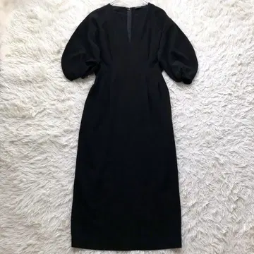 베르메이유 페예나 플라노 허리 쉐이프 퍼프 슬리브 원피스 블랙 L