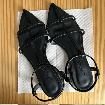 LE TALON 블랙 샌들 S 사이즈