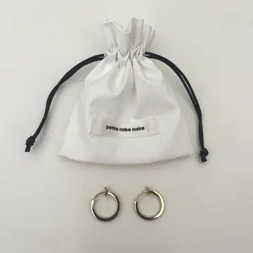 petite robe noire 쁘띠 로브 누아 이어 후프 2개 세트
