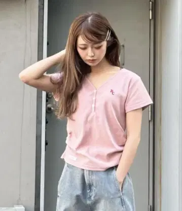 RAY CASSIN 레이 카즌 V넥 헨리넥 가슴 자수 반팔 티셔츠 핑크