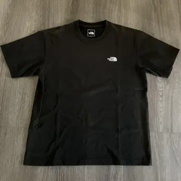 THE NORTH FACE 블랙 컬러 티셔츠 L 사이즈