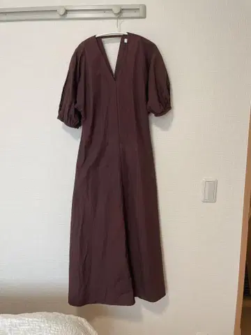 브라운 V넥 롱 원피스 36