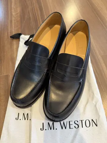 J.M. WESTON 블랙 로퍼 수납 가방 포함