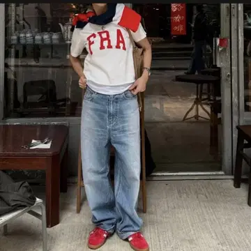 라이트 블루 와이드 레그 데님