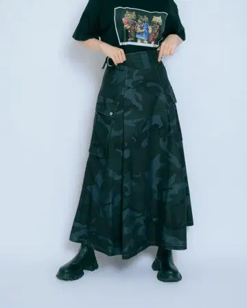 이번 시즌 &ellecy 카모플라주 스커트
