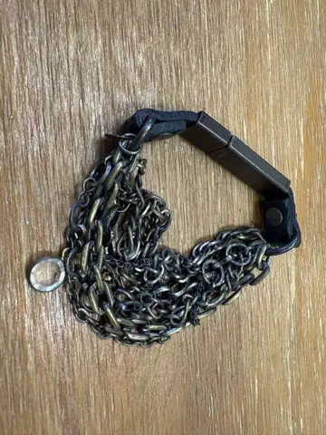 gunda 다층 체인 가죽 팔찌