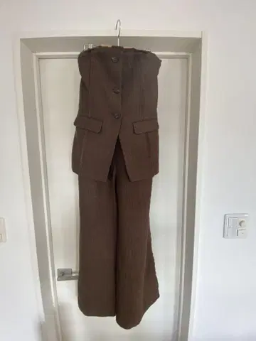 MOUSSY 브라운 올인원