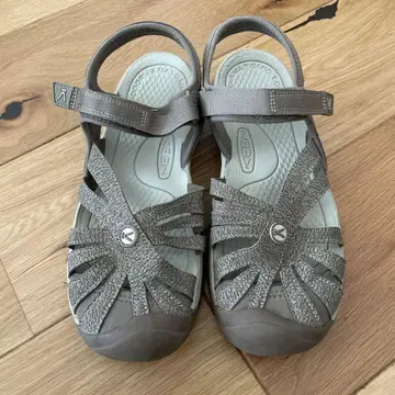 KEEN 로즈 샌들 킨