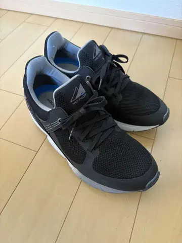 MID FOOT 블랙 러닝화
