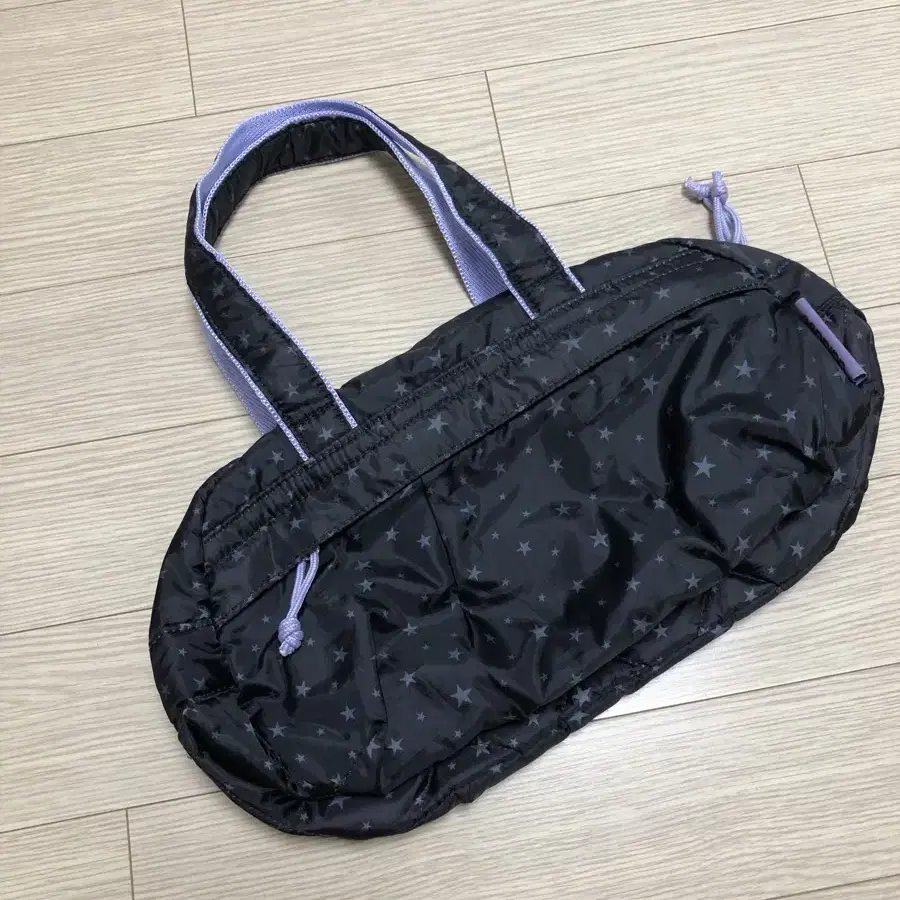 【adidas】 Puppy Satin Mini Shoulder Bag adidas Puppy Satin Mini Shoulder Bag Silver Metallic Adidas