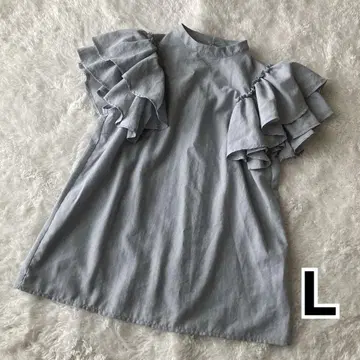 쿠튀르 브로치 프릴 소매 반팔 블라우스 L 사이즈 더스티 컬러 스카이블루
