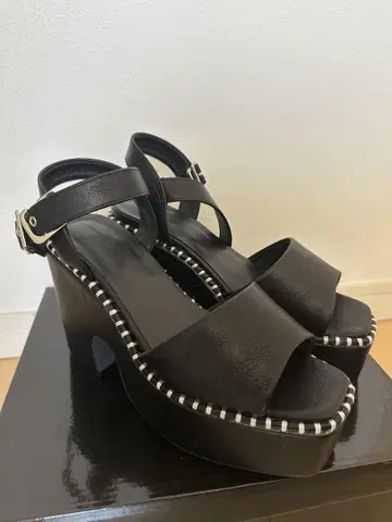 AZUL BY MOUSSY 스티치 디자인 플랫폼 샌들 L 사이즈