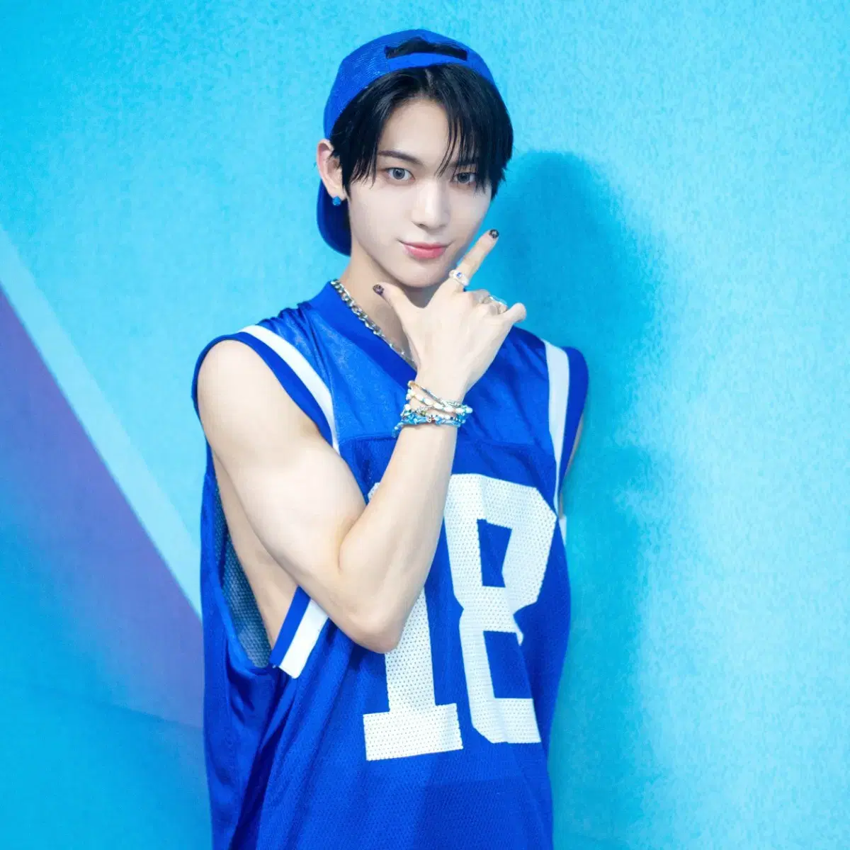 yellow様 NOWZ 나우즈 ナウズ ジニョク サイン入り ポラロイド yellow様 NOWZ 나우즈 ナウズ ジニョク サイン入り ポラロイド