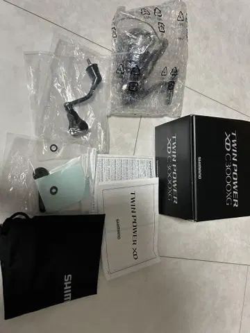 미사용 새상품 시마노 21 트윈 파워 XD C3000XG