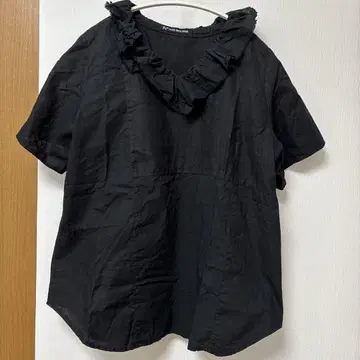 티글루브로칸테 반팔 블라우스