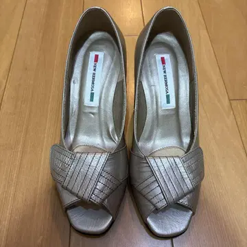 새상품급 22cm 펌프스 NEW HERMOSA