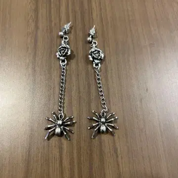 장미, 거미, 귀걸이, 고스로리, 타투, 문신, 펑크 스타일