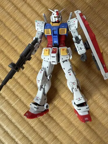 RG 1/144 RX-78-2 ver.2.0 [건담] 조립 완성품