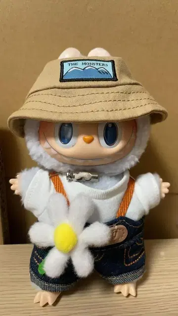 즉시 발송 가능 LABUBU THE MONSTERS 봄의 러브부 키링