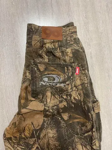 9090 리얼트리 데미지 가공 와이드 팬츠