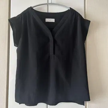 SLOBE IENA 블라우스 V넥 반팔 새상품급 블랙 슬로우브 이에나