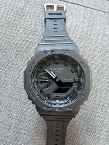 G-SHOCK GA-2100 블랙 (중고, 상태 좋음)