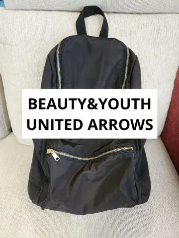 BEAUTY&YOUTH 소프트 스퀘어 지퍼 백팩