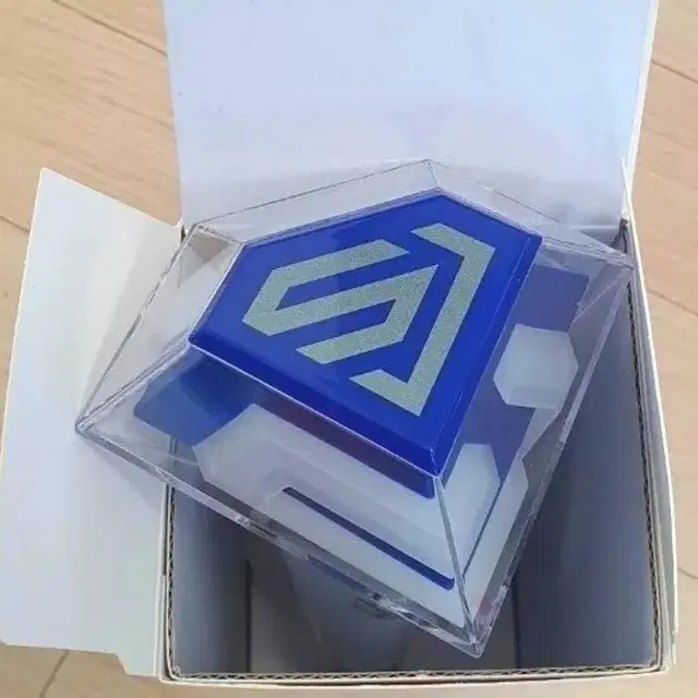 슈퍼주니어 응원봉 판매합니다.