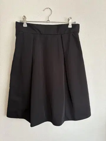 BARNEYS NEW YORK 블랙 플레어 스커트 사이즈 40