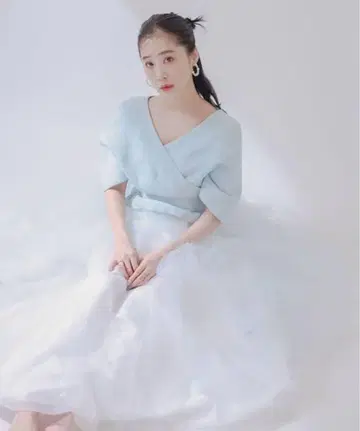 큐메리 트위드 상의 튤 스커트 셋업 qumerry