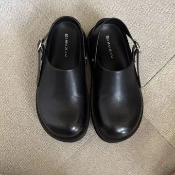 leather sling back shoes 클로그 샌들