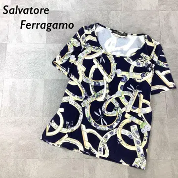 새상품급 Salvatore Ferragamo 이탈리아제 올 패턴 티셔츠