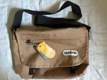 OUTDOOR PRODUCTS 아웃도어 숄더백 베이지 새상품