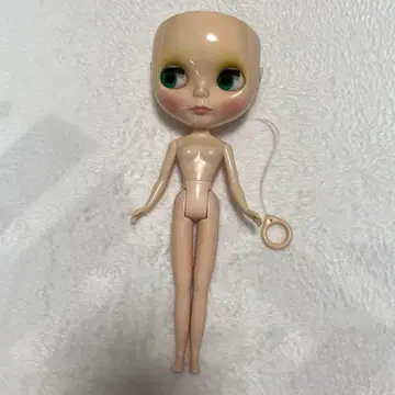 네오 브라이스 조아나겐치아나 본체만 두피 없음