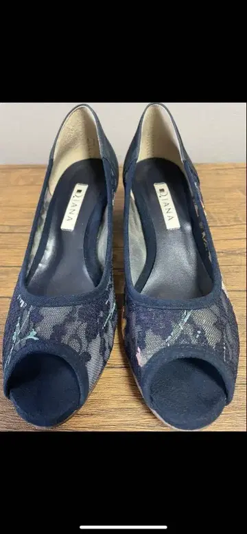 네이비 오픈토 신발 꽃무늬 자수
