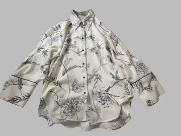 H&M 꽃무늬 화이트 셔츠 구제 의류
