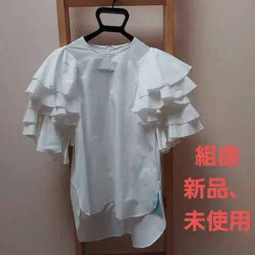 쿠미쿄쿠 프릴 블라우스