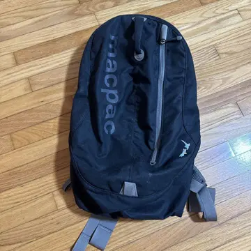 맥팩 macpac kahu 22 블랙 백팩