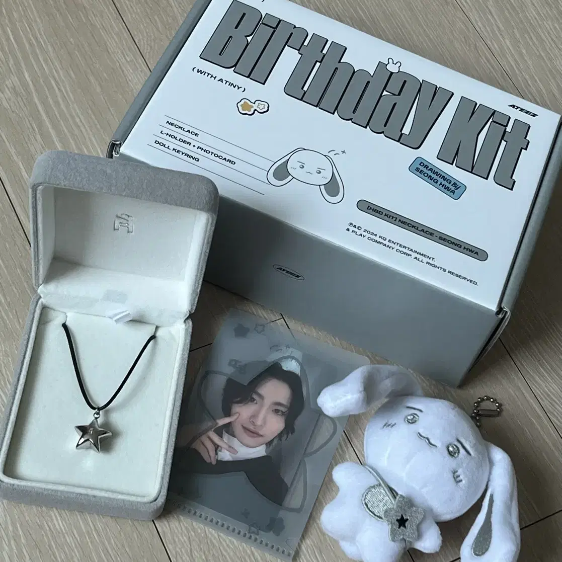 アイドル ATEEZ SEONGHWA BIRTHDAY KIT MD 2025 ATEEZ 2025 Seonghwa Birthday Kit( Ring , Tray , Case