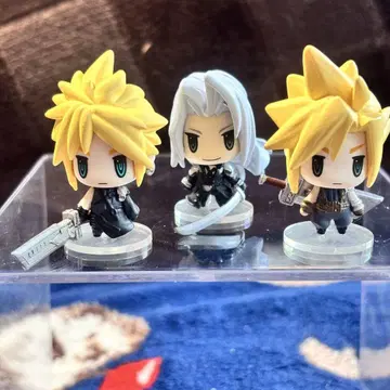 FF7 트레이딩 아츠 미니 클라우드 세피로스