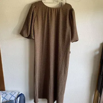 브라운 계열 체크 반팔 롱 원피스 로리즈팜