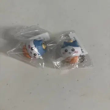치이카와 쿠라스시 콜라보 하치와레 피규어 스트랩