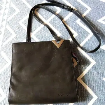 Glinbag 블랙 숄더백