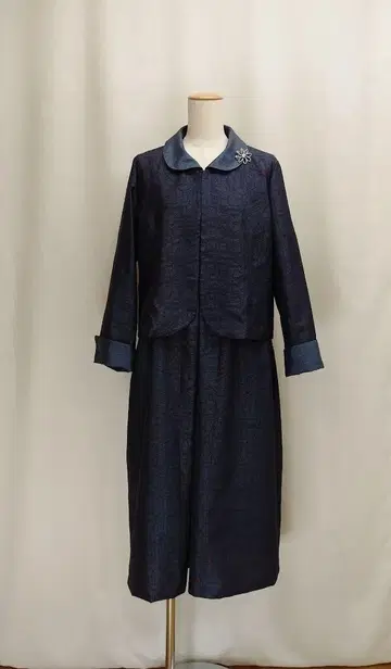 기모노 리메이크 칼라 없는 자켓과 둥근 카라 박스 플리츠 원피스